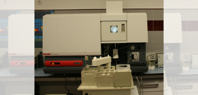Espectroscopia de emisión atómica de plasma acoplado por inducción (ICP-AES)